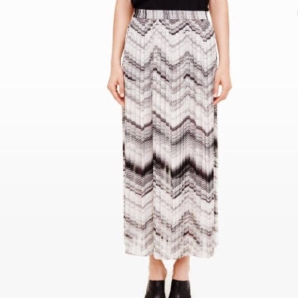 Club Monaco Accordion Pleated Chevron Split Skirt-00